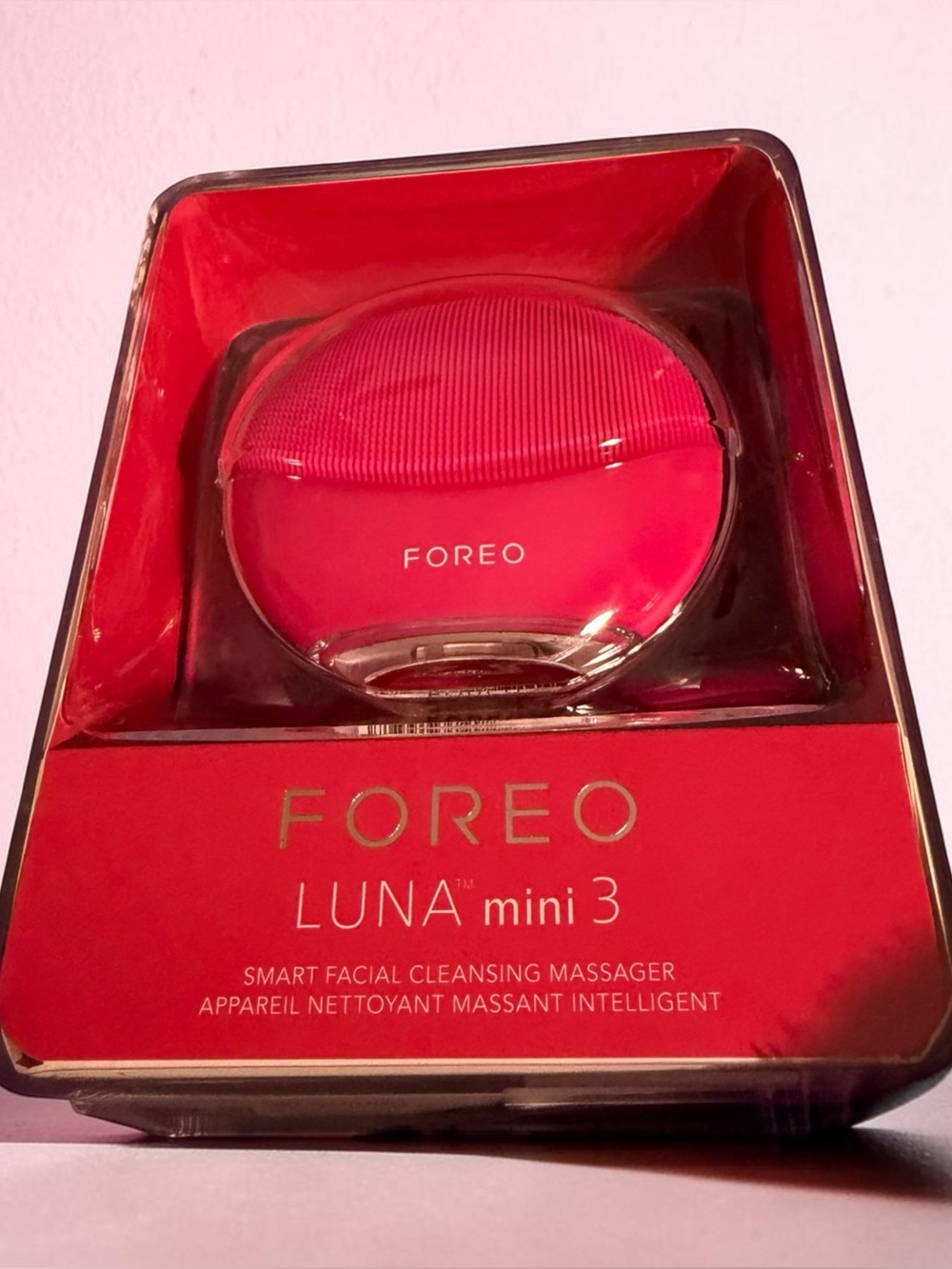 Brand New FOREO LUNA mini 3 Smart Facial Cleansing Device – Fuchsia (NIB)